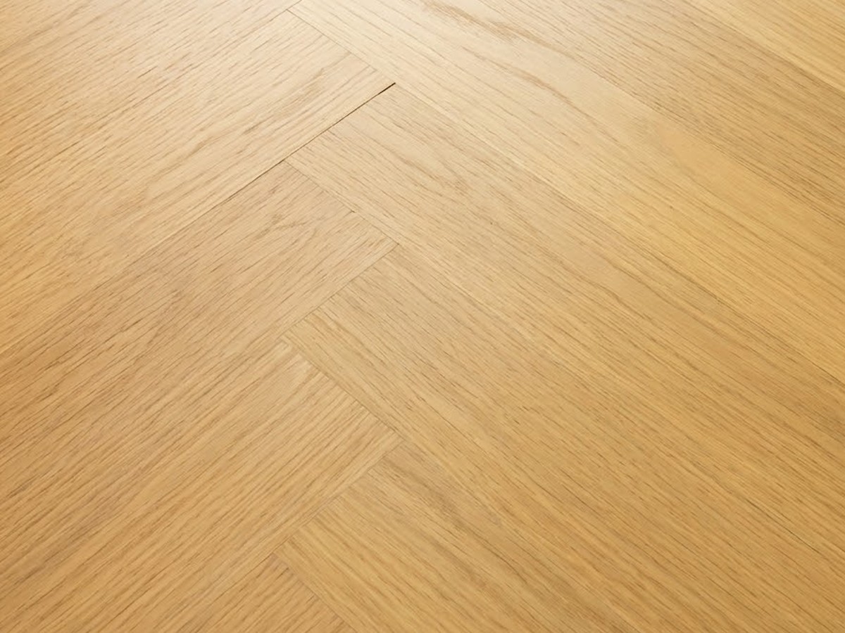 Timber floor gouge repair with colour and grain matching